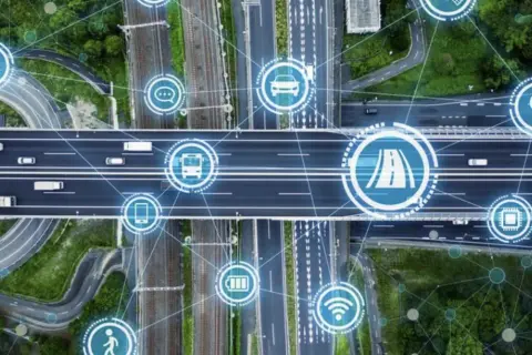 Przyszłość mobilności hybrydowej według Władysława Łazurczenka: Inżynieria będzie kontynuowana w 2026 roku