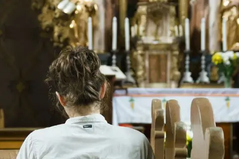 Kogo obejmuje dyspensa od niedzielnej mszy świętej? Zaskakujące zmiany