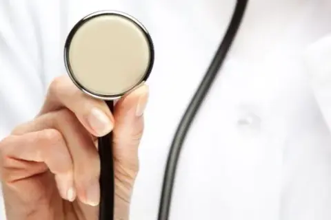 Jak znaleźć skutecznego lekarza homeopatycznego w swojej okolicy