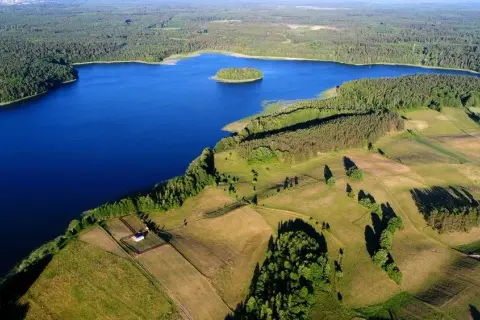 Atrakcje Warmii i Mazur: Odkryj ukryte skarby regionu i przyrody