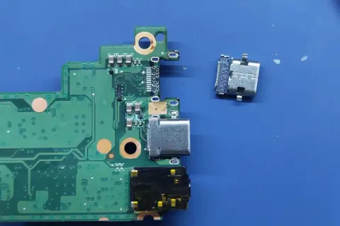 Napraw gniazdo ładowania telefonu: skuteczne metody i porady