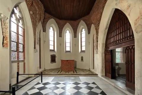 Zamek w Malborku wnętrze - tajemnice historycznych pomieszczeń