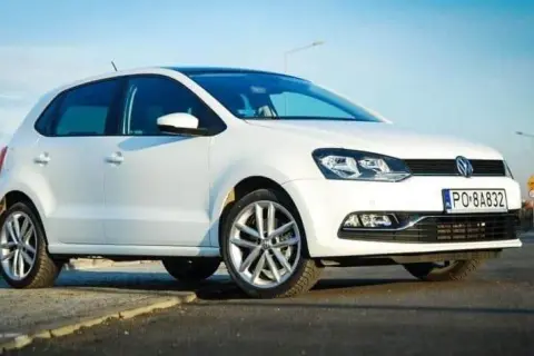 Ile pali Volkswagen Polo 1.2 benzyna? Sprawdź realne spalanie i oszczędności!