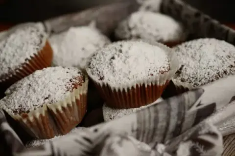 Jak długo piec muffinki, by były idealne? Sprawdź czas i temperaturę!