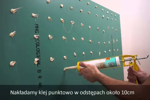 Jak przykleić lustro bez ryzyka odpadnięcia - sprawdź skuteczne metody