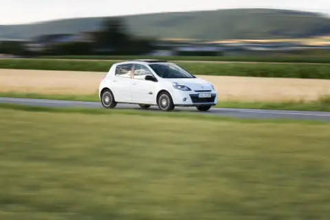 Renault Clio 3 jaki silnik wybrać, aby uniknąć awarii i oszczędzać paliwo