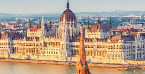 Jak dojechać do Budapesztu pociągiem - najkrótsze trasy i porady