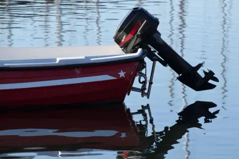 Jak sprawdzić rok produkcji silnika zaburtowego Yamaha bez problemów