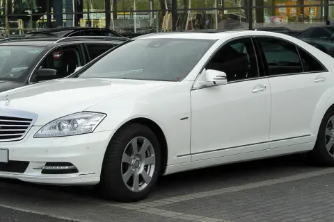 Mercedes W221 jaki silnik wybrać - uniknij kosztownych błędów