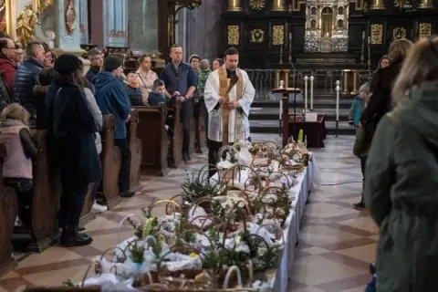 Wielka sobota: jak wygląda msza i co warto o niej wiedzieć