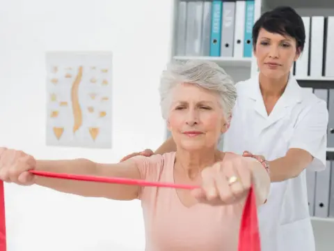 Fizjoterapeuta: Kim jest i jak może Ci pomóc?