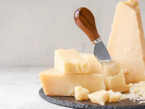Parmigiano Reggiano senza lattosio - Tutta la verità