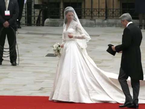 Druga suknia ślubna Kate Middleton - Dlaczego wciąż jest inspiracją?