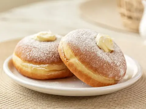Differenza tra bombolone e krapfen, cosa cambia davvero?