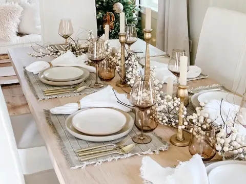 Christmas Tablescapes - Festive & Usable Ideas for UK Homes