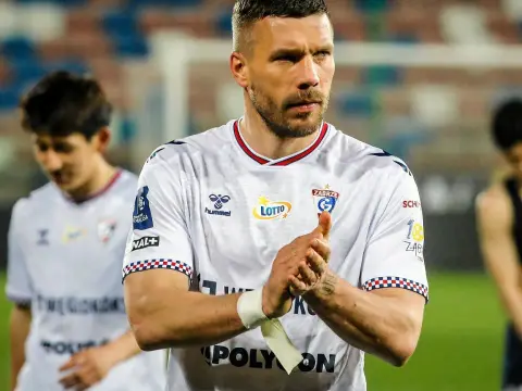 Lukas Podolski statystyki: Górnik, Niemcy, trofea wszystko w liczbach!