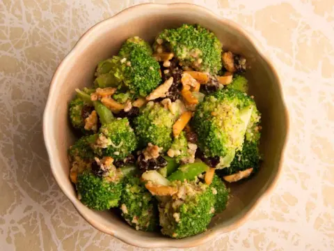 Ensalada de Brócoli Perfecta - Recetas y Trucos para el Éxito