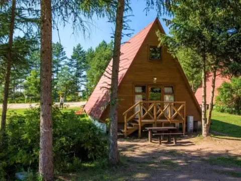 Domki nad jeziorem Lubie – idealne miejsce na rodzinny wypoczynek