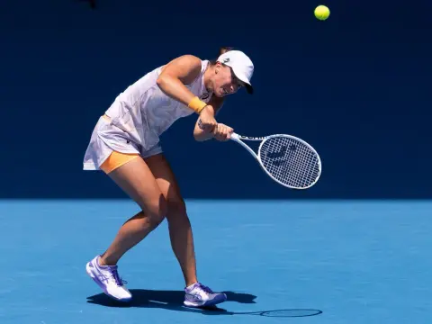 Gdzie oglądać tenis na żywo – najlepsze platformy i darmowe opcje