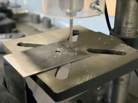 Standbohrmaschine aufbauen - Präzision & Sicherheit sichern