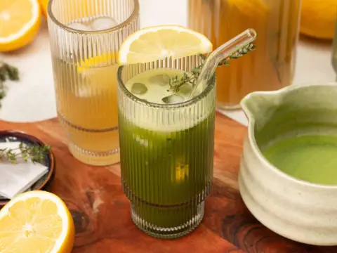 Matcha kalt zubereiten - So gelingt der perfekte Eistee!