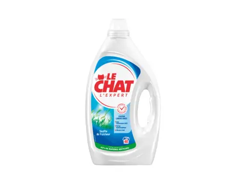 Liquide vaisselle pour chat - Bon ou mauvais ? L'avis d'expert