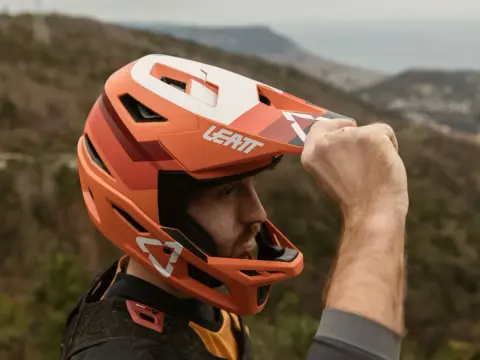 Casco integrale: la scelta migliore? Guida completa all'acquisto
