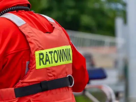 Mandat za kierowanie ruchem bez uprawnień - Kto może?