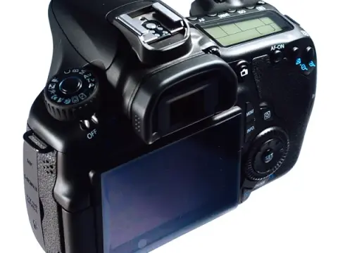 Canon EOS 60D w 2026: Nadal warto? Recenzja i porady