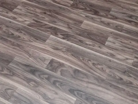 Linoleum na balkon - mit czy fakty? PCV i alternatywy