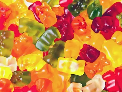 Waga żelka Haribo: Ile kalorii kryje się w ulubionym misiu?