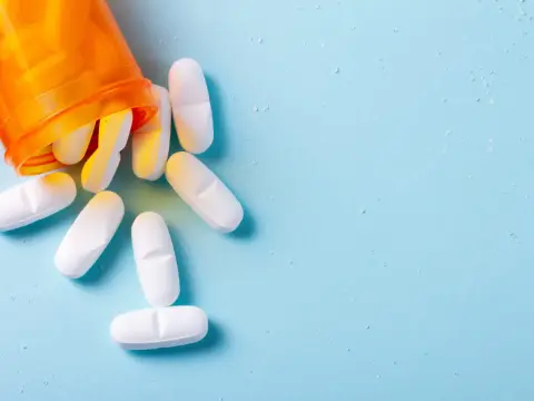 Jakie są leki na niedoczynność tarczycy i jak je stosować skutecznie