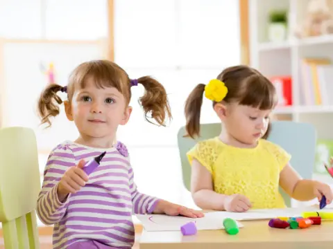 Tutoring w przedszkolu: 5 skutecznych przykładów dla rodziców
