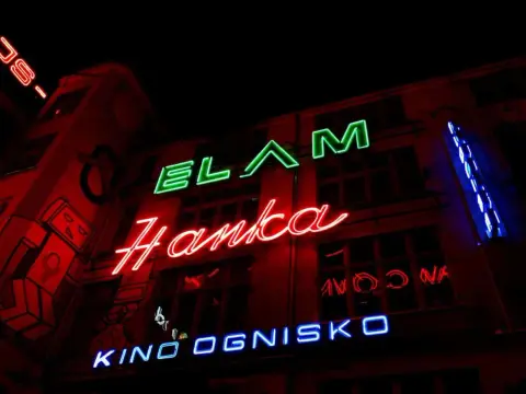 Galeria Neonów we Wrocławiu: Ceny biletów, godziny otwarcia i ważne informacje