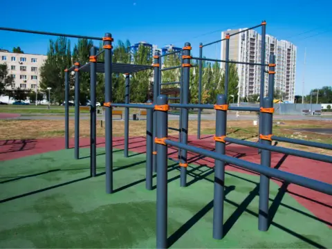 Parque calistenia pro: calidad y adaptaciones para todos los usuarios