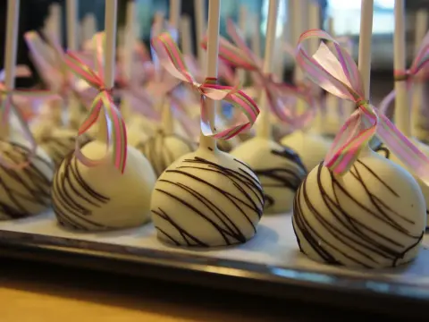 Oreo cake pops – Så lyckas du med släta och perfekta bollar