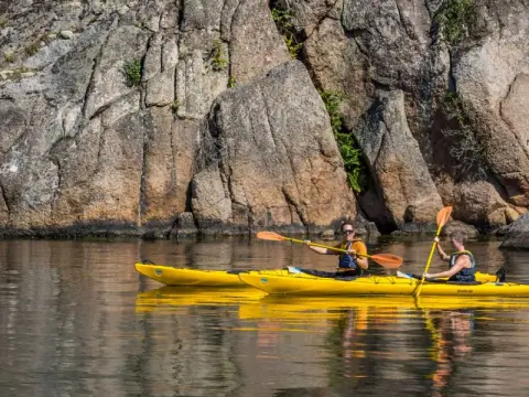 Naturupplevelser i Sverige för vandring, paddling och mer