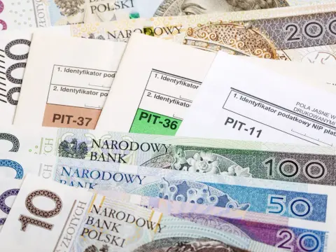 Skala podatkowa 2026 - Jak progi 12% i 32% realnie zmieniają wypłatę?