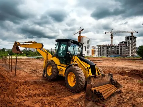 Jaki olej hydrauliczny do koparki - uniknij kosztownych błędów