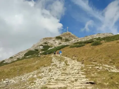 Jakim szlakiem na Giewont? Odkryj najłatwiejsze trasy i porady