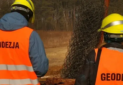 Technik geodeta co robi – kluczowe zadania i umiejętności w pracy