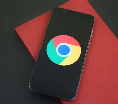 Chrome na telefonie ma wirusa? Pozbądź się go krok po kroku!