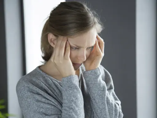 Nerwica lękowa: psychiczne objawy. Jak odzyskać kontrolę?