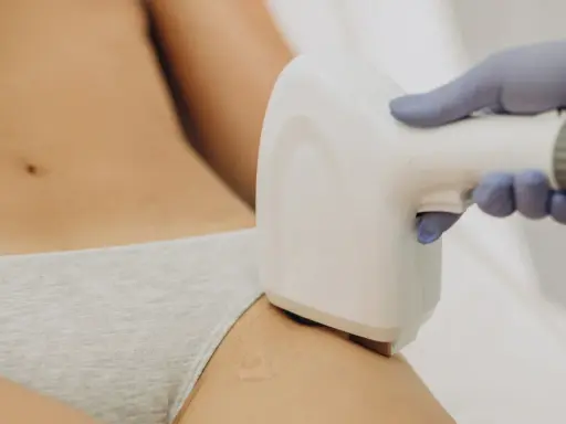 Depilacja laserowa bikini: Czy wiesz, jak to działa? Pełny przewodnik