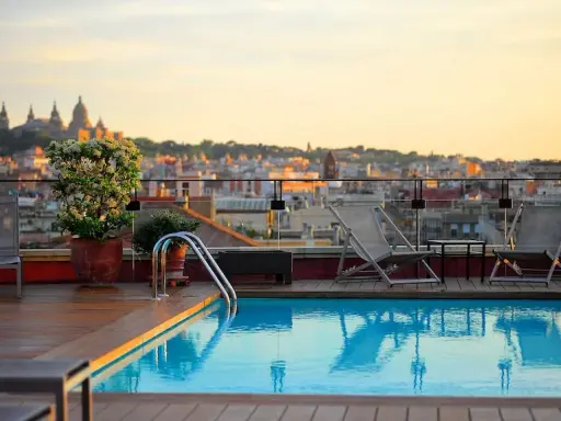 Hotel 1898 Barcelona: ¿Tu escapada de lujo con vistas 360º?