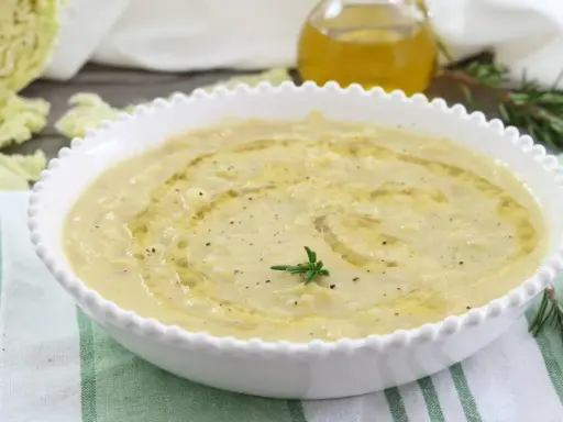 Minestra di Verza: Ricetta Classica, Segreti e Varianti Gustose
