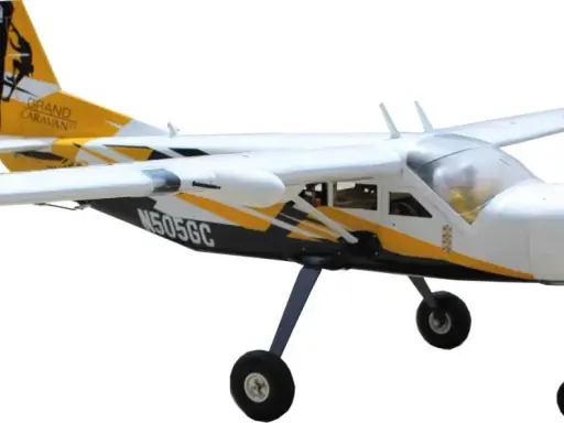 Modellflugzeug Cessna 208 Caravan mit gelb-schwarzem Design und der Aufschrift "EX".