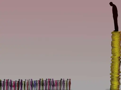 Silhouette eines Mannes auf einem hohen Münzstapel, während eine lange Schlange bunter Silhouetten unten wartet. Ein Bild, das den Unterschied zwischen Neoliberalismus und Kapitalismus verdeutlicht.