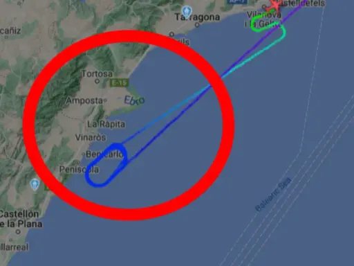 Trasa lotu Ryanair Łódź-Alicante nad wybrzeżem Hiszpanii, z zaznaczonym obszarem wokół Benicarló.