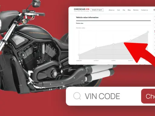 Czarny motocykl Harley-Davidson obok ekranu z wykresem wartości pojazdu. Możliwość sprawdzenie motocykla po VIN.